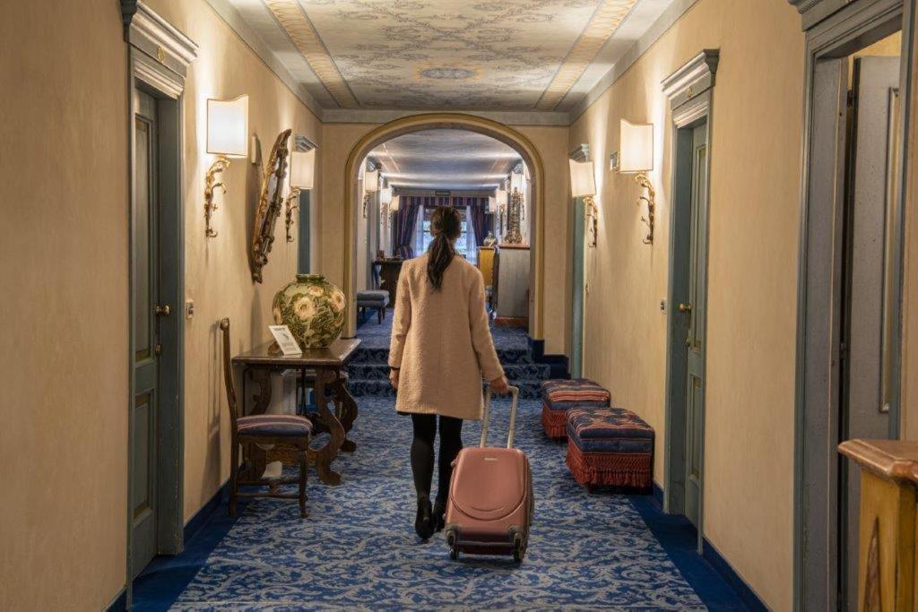 Hotel Boccaccio Calcinaia ภายนอก รูปภาพ