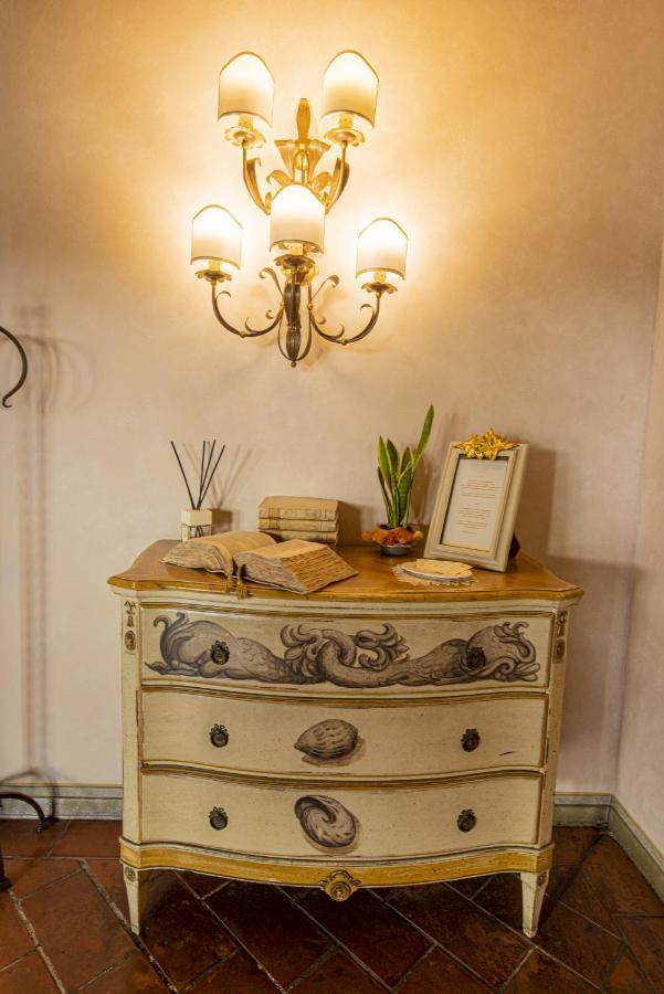 Hotel Boccaccio Calcinaia ภายนอก รูปภาพ