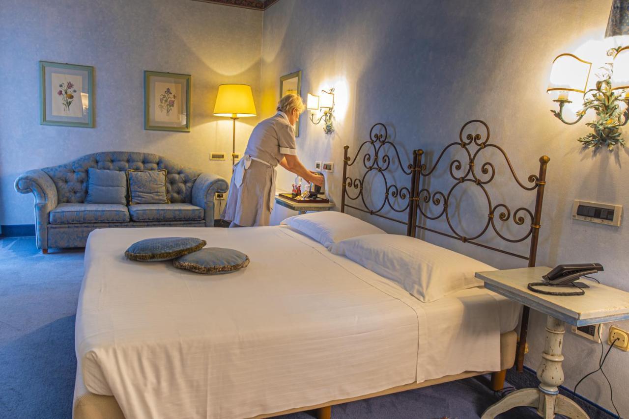 Hotel Boccaccio Calcinaia ภายนอก รูปภาพ