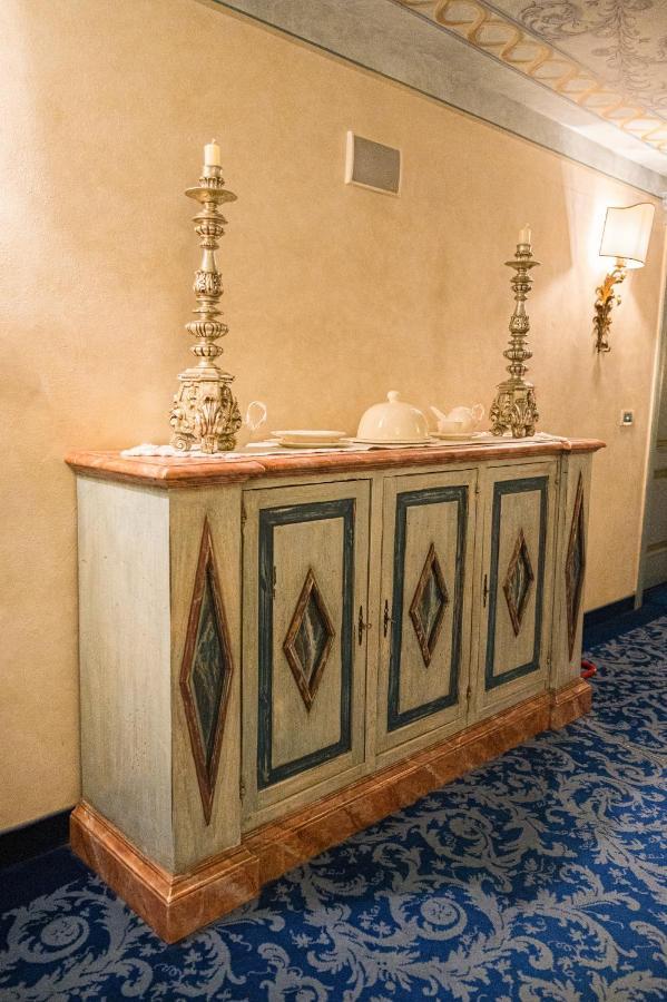 Hotel Boccaccio Calcinaia ภายนอก รูปภาพ
