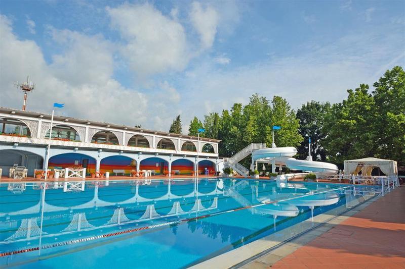 Hotel Boccaccio Calcinaia ภายนอก รูปภาพ