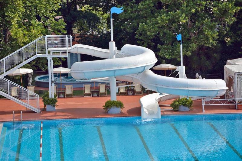 Hotel Boccaccio Calcinaia ภายนอก รูปภาพ