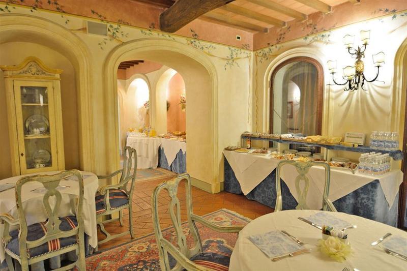 Hotel Boccaccio Calcinaia ภายนอก รูปภาพ