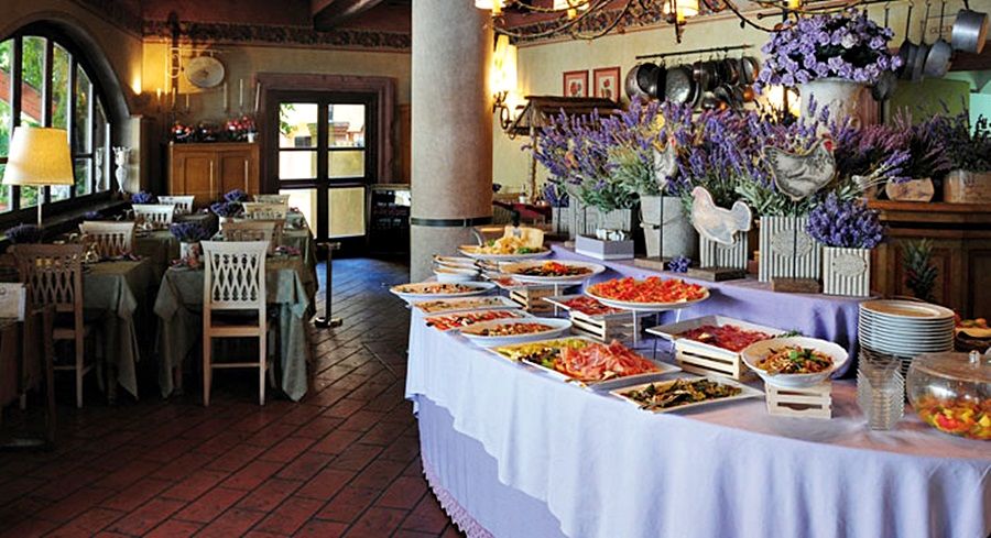 Hotel Boccaccio Calcinaia ภายนอก รูปภาพ
