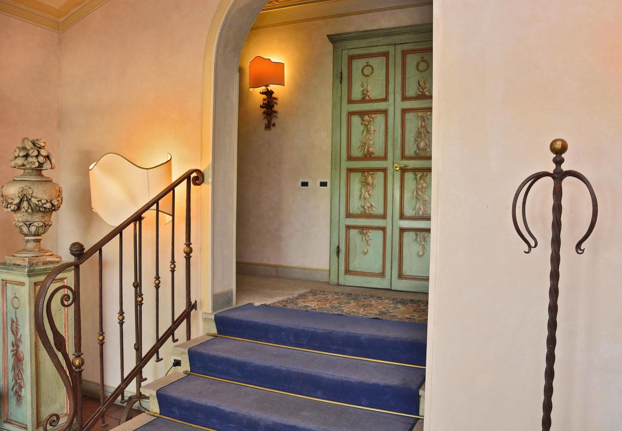 Hotel Boccaccio Calcinaia ภายนอก รูปภาพ